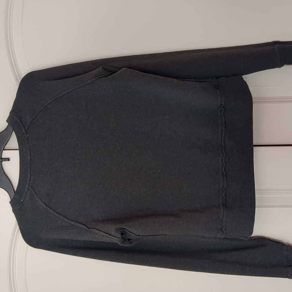 Tasc Dark Gray Queen Tennis Sweatshirt - Picture 4 of 5